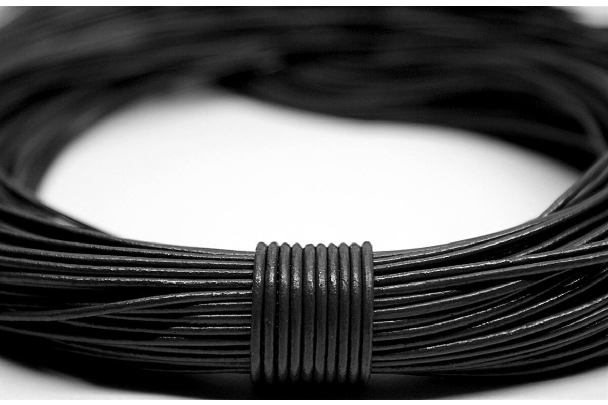 Lederband 1,5mm schwarz Rindsleder 1m    0012
